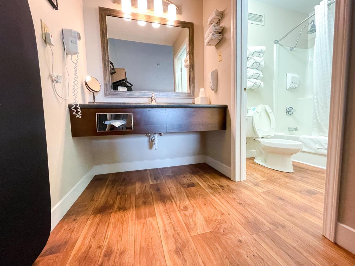 Pinemark Inn Suites Events Saint Clair Εξωτερικό φωτογραφία