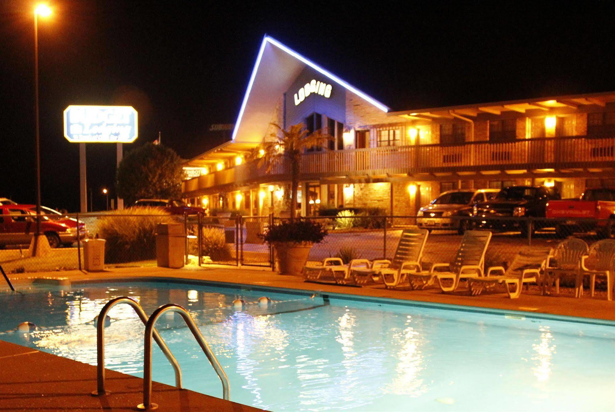 Pinemark Inn Suites Events Saint Clair Εξωτερικό φωτογραφία